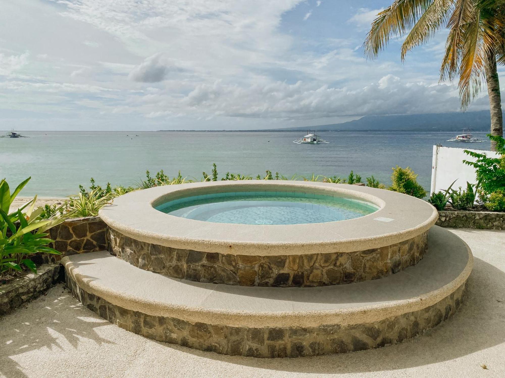 Avila'S Horizon Dive Resort 桑坦德 外观 照片
