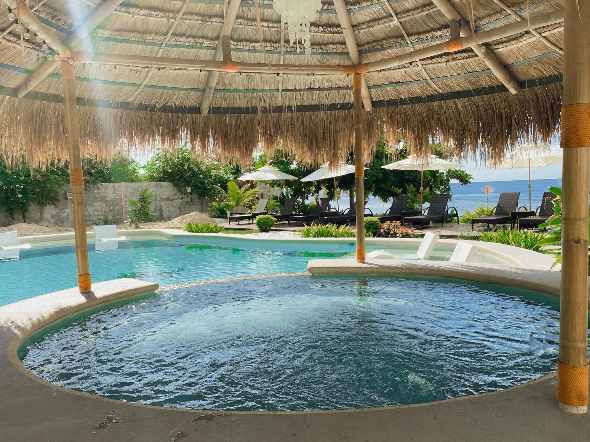 Avila'S Horizon Dive Resort 桑坦德 外观 照片