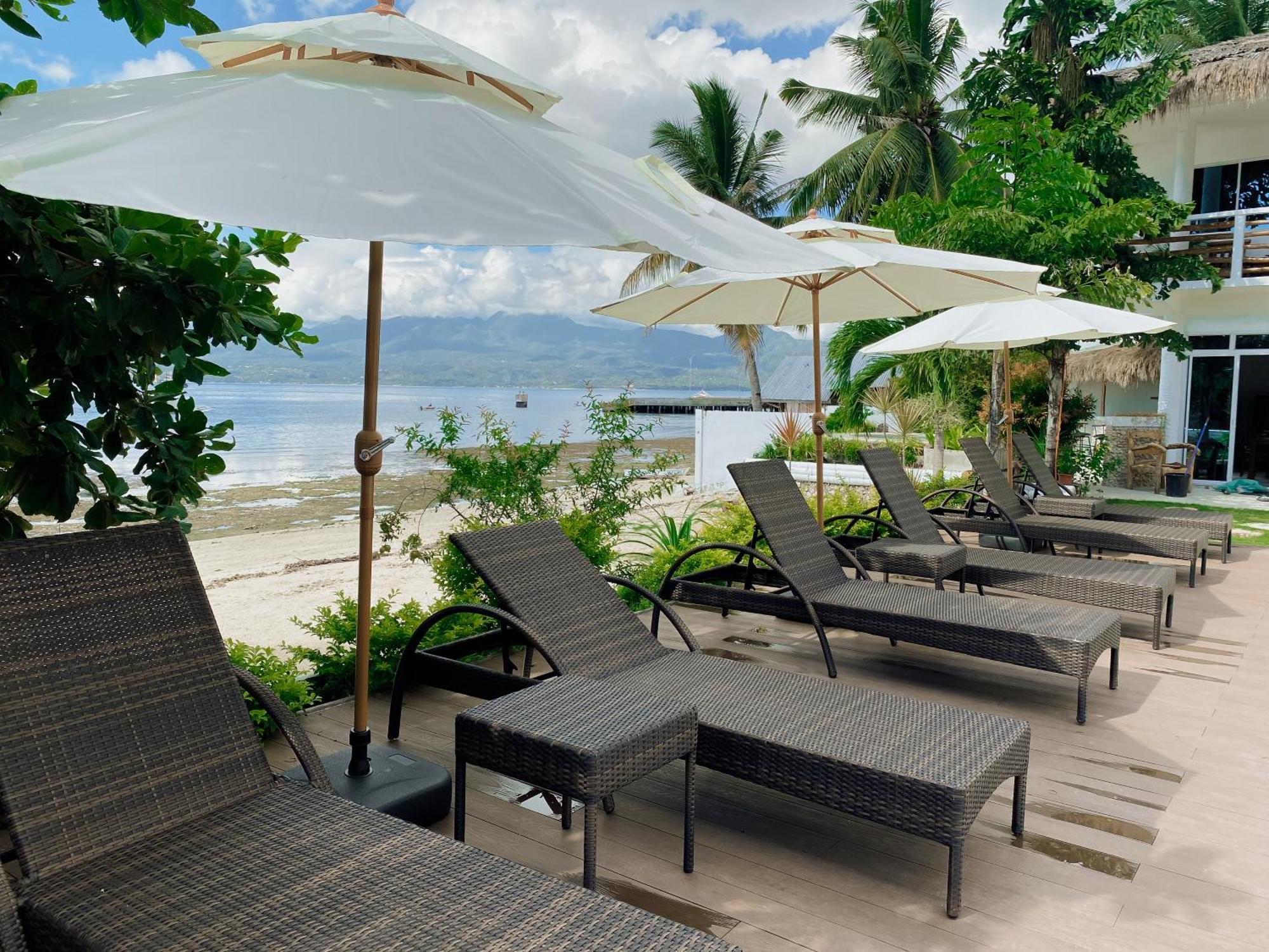 Avila'S Horizon Dive Resort 桑坦德 外观 照片